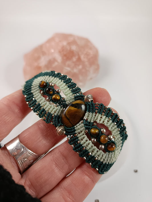 Bracelet manchette vert et pierre en œil de tigre