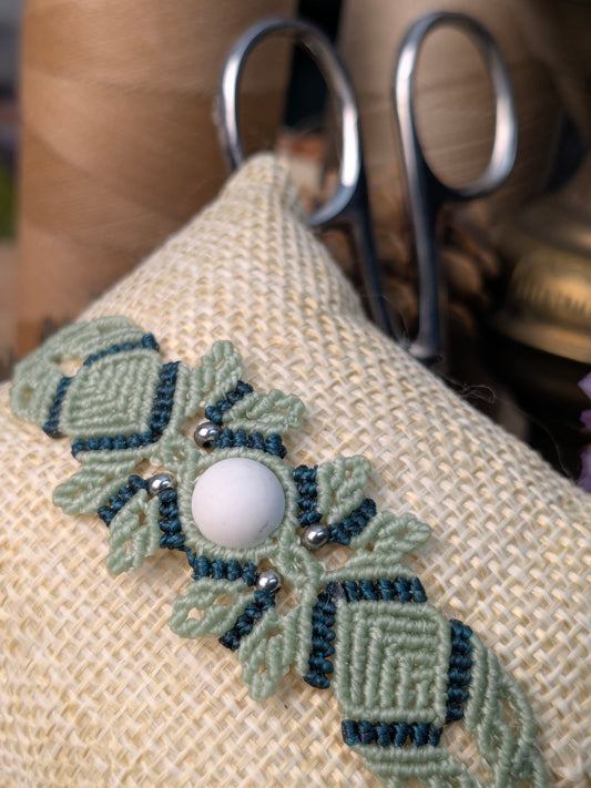 Bracelet printanier - Howlite - Lichen