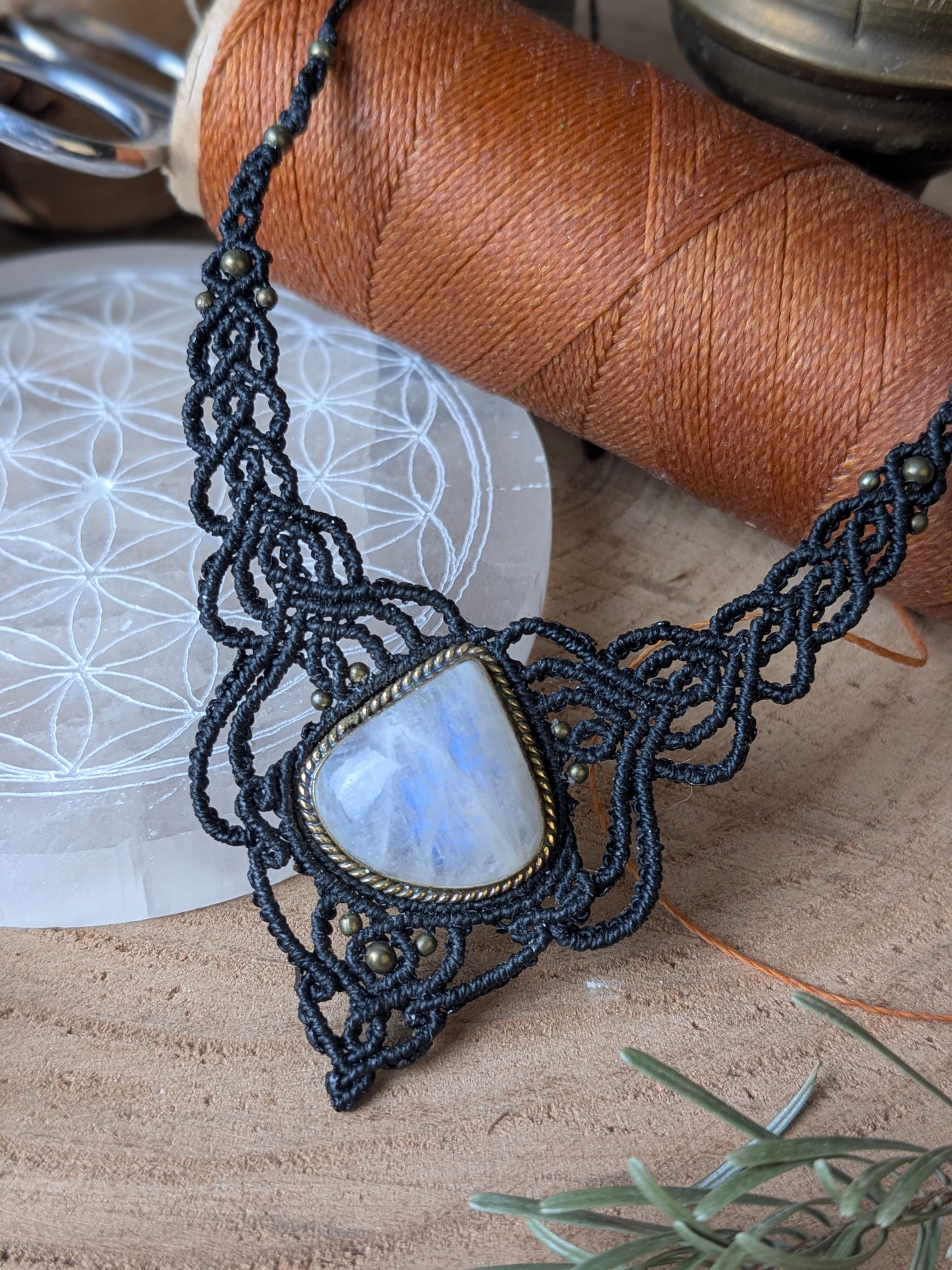 Plastron - Pierre de lune blanche - noir