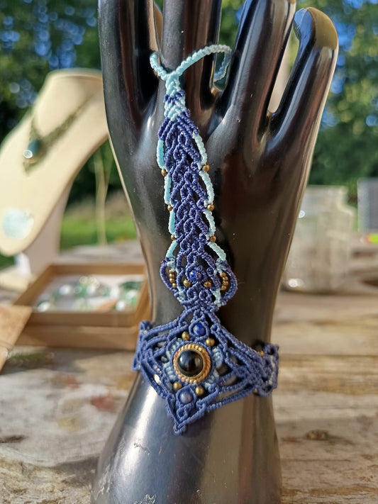 Bijou de main - Onyx et lapis lazuli- bleu