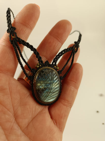Incomparable Necklace - Labradorite - Black