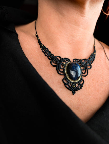 Plastron - Labradorite Ovale - Noir