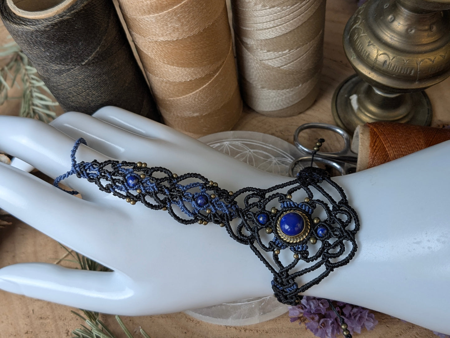 Bijou de main - Lapis lazuli- Bleu/noir