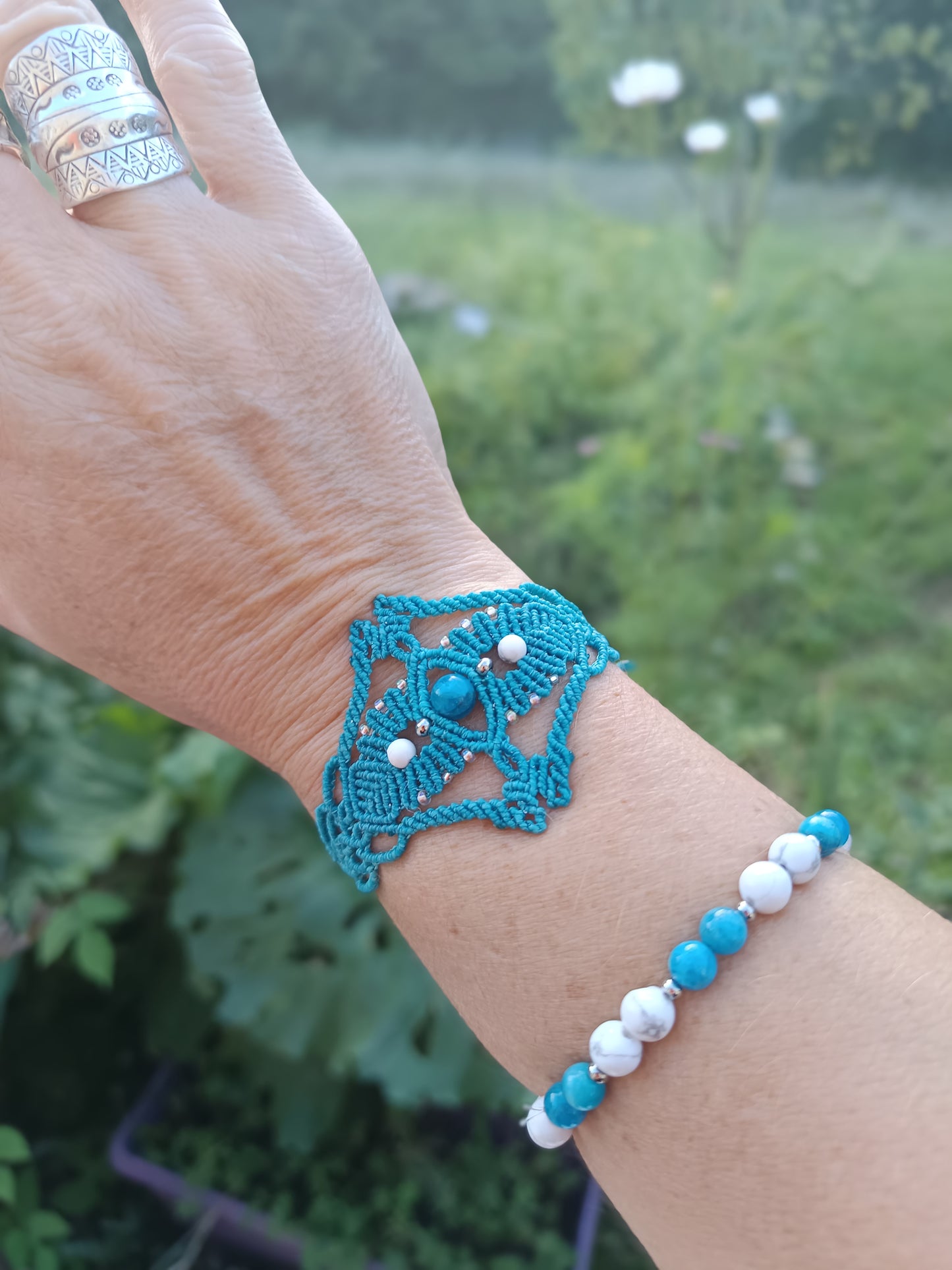 Bracelet "Orion" - Apatite/ Howlite - bleu