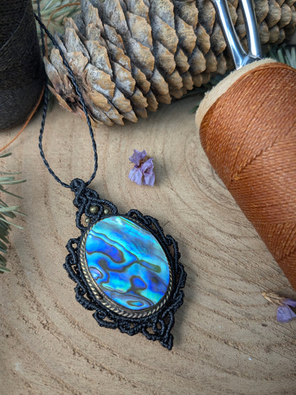 Collier " Camée" - Nacre abalone - Noir