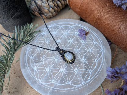 Collier oeil d'Orion - Pierre de lune ovale - Noir