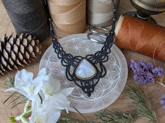 Plastron - Pierre de lune blanche - noir