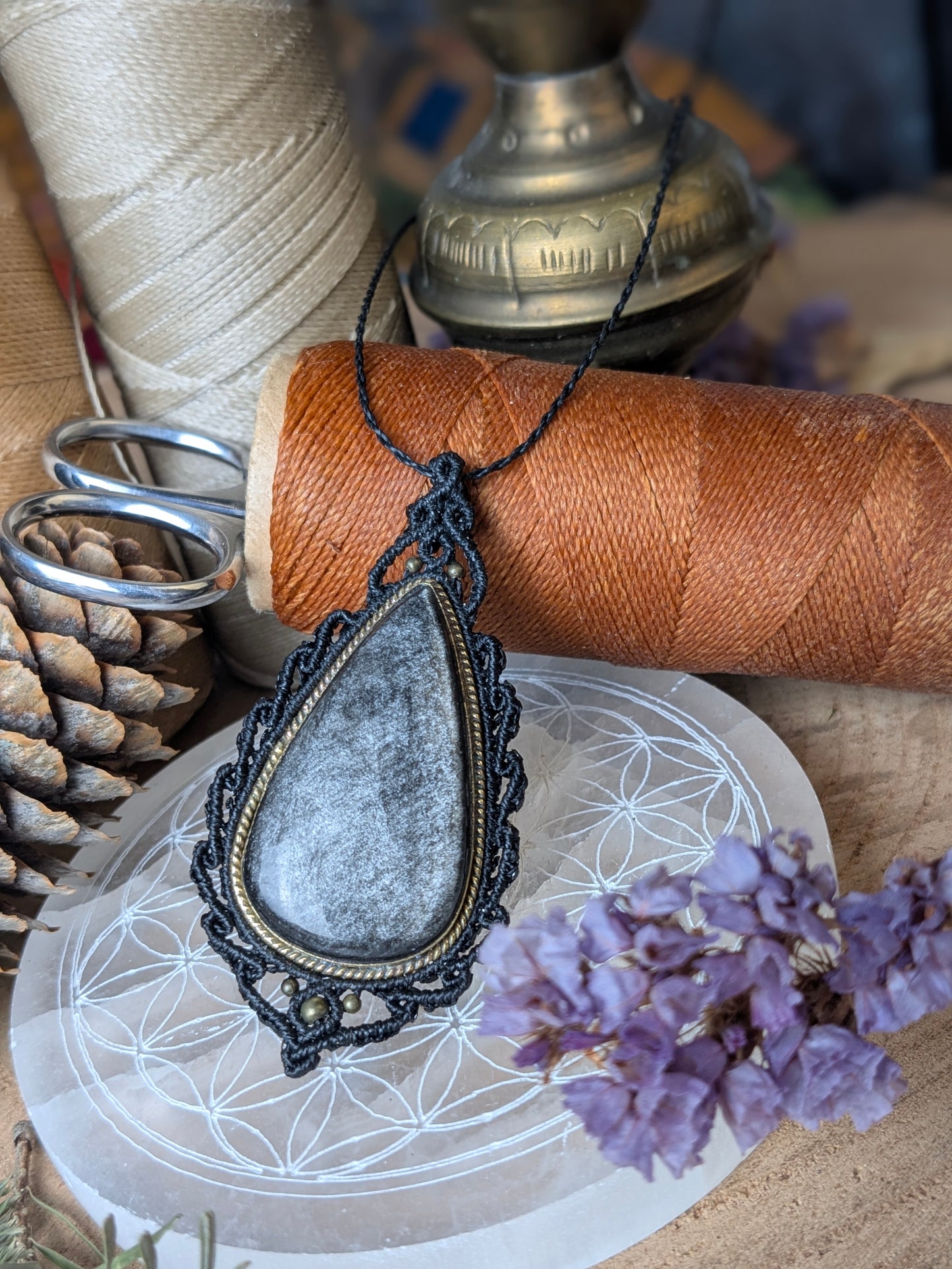 Collier " Camée" - Obsidienne argentée - Noir