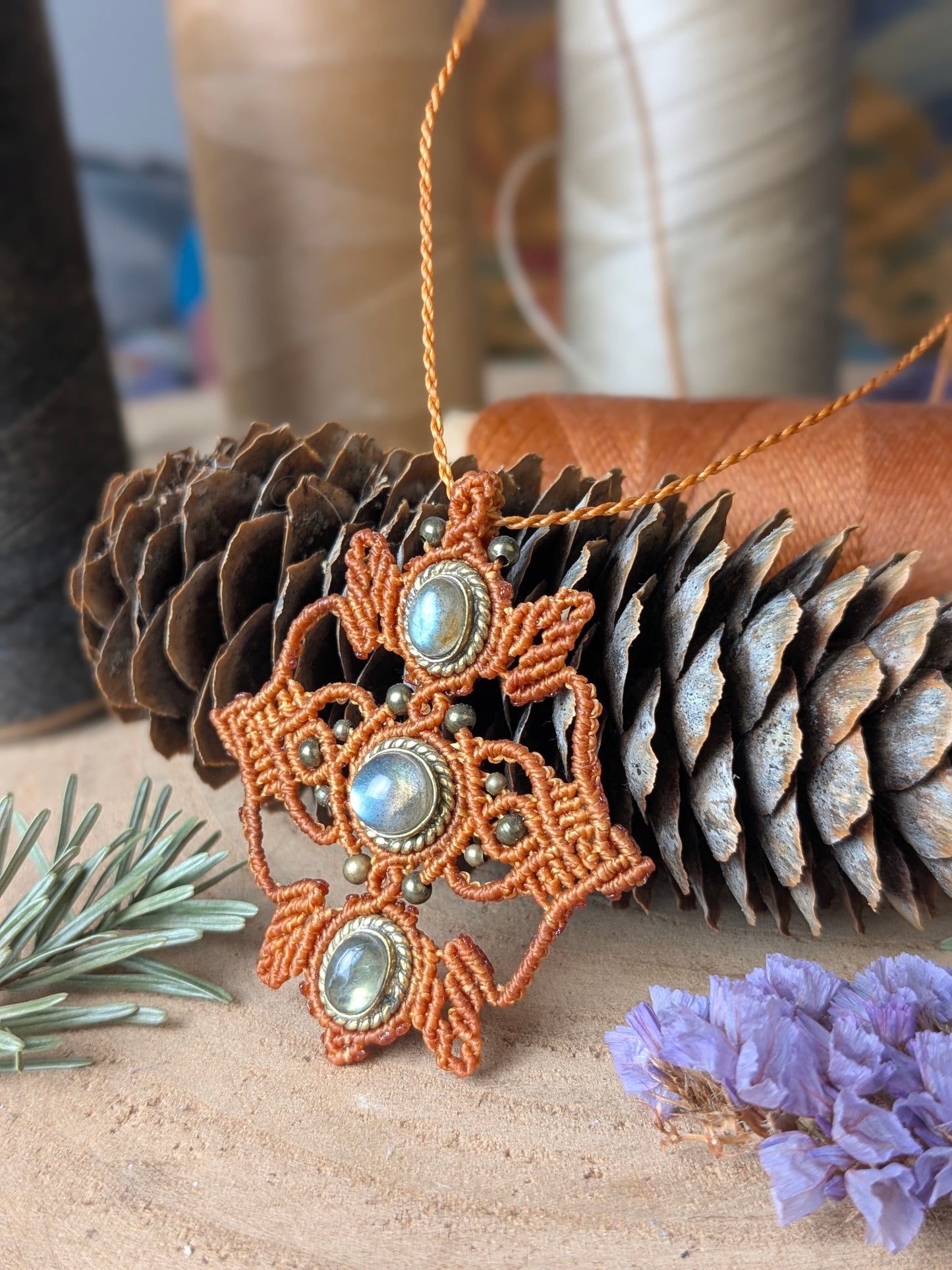 Oxalis -Labradorite  - ocre