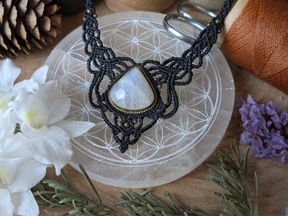 Plastron - Pierre de lune blanche - noir