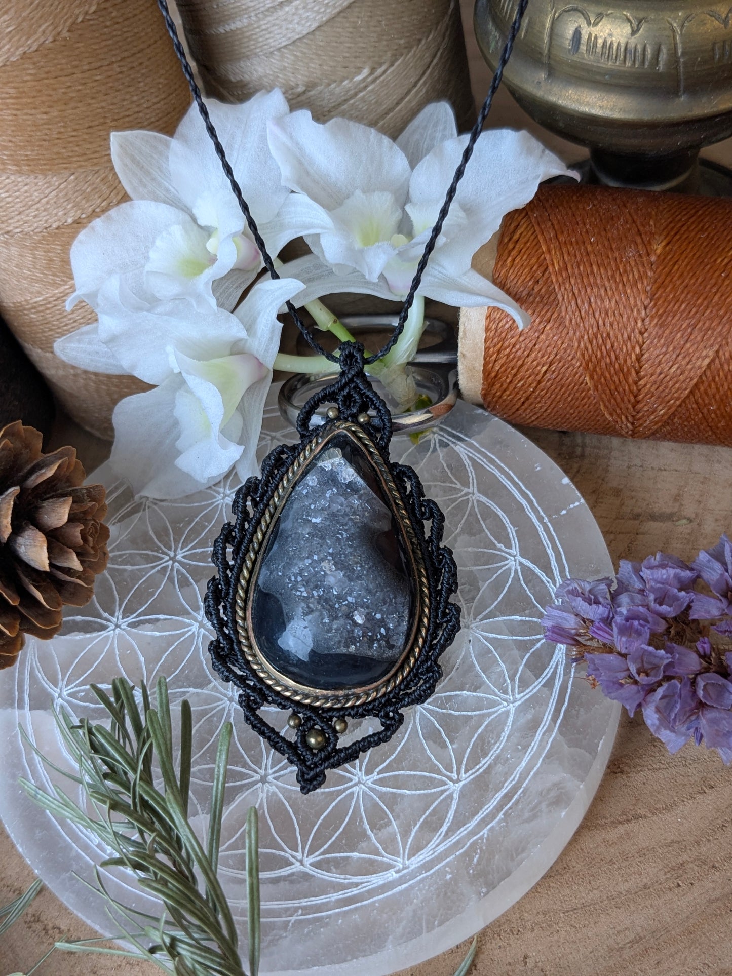 Collier " Camée" - Coeur de Septaria - Noir