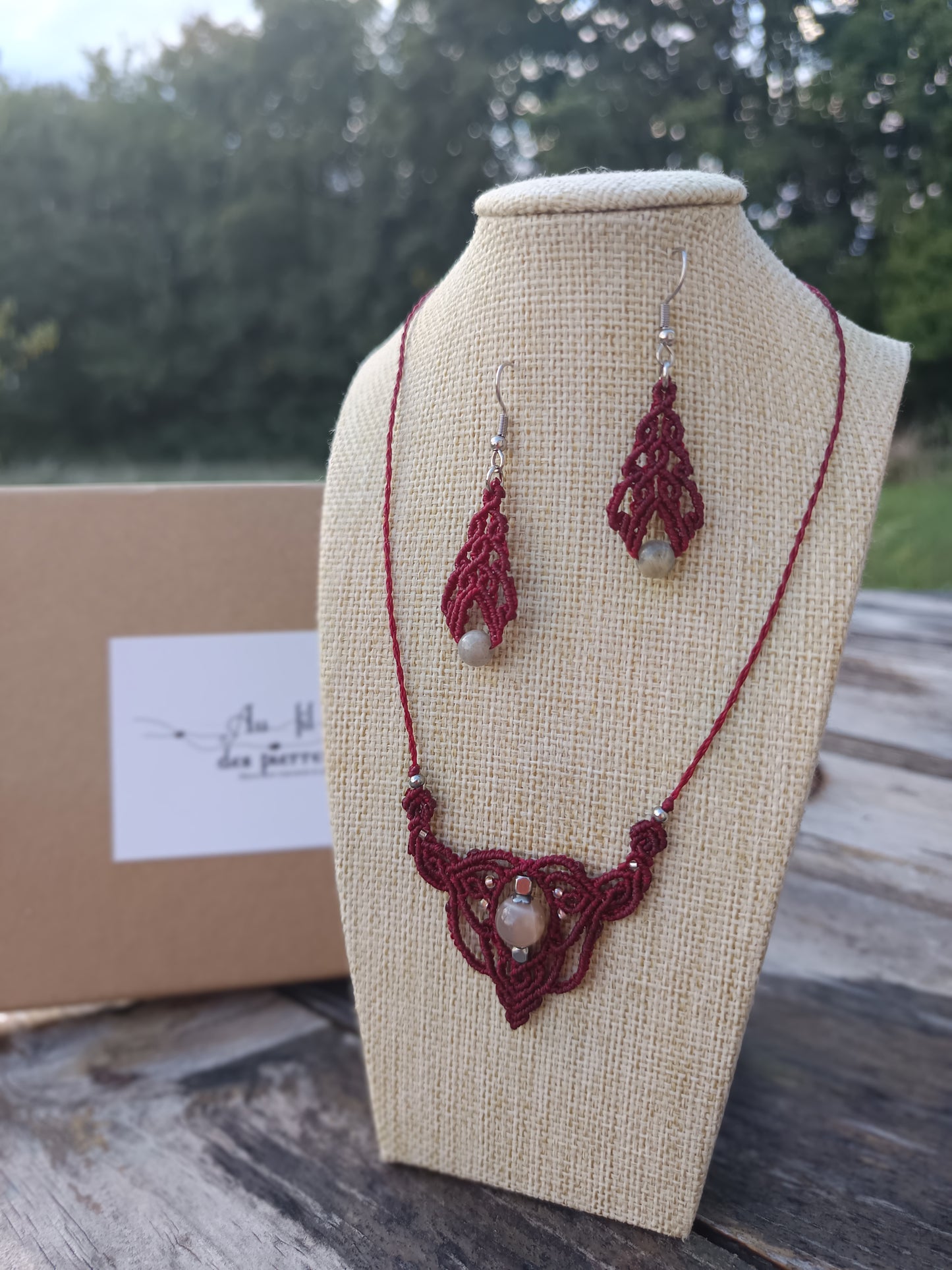 Collier "Monarque" - pierre de lune - rouge